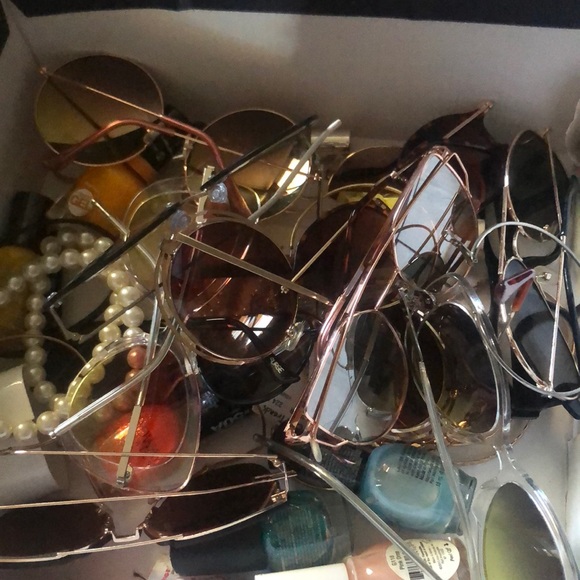 Sunglasses - Picture 6 of 6